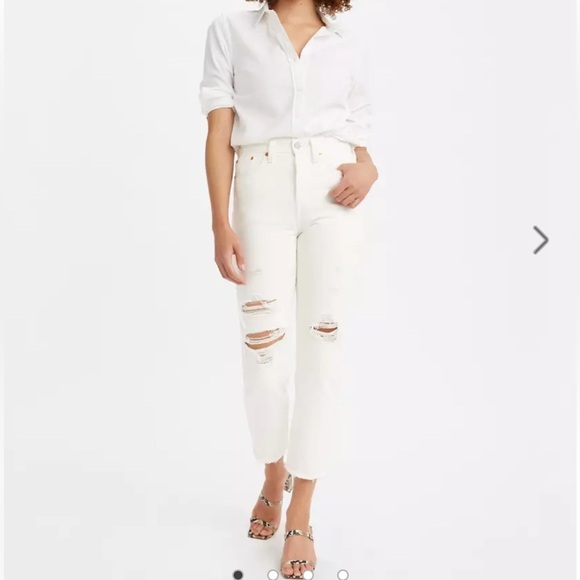 Levi’s Wedgie White Highrise Jeans Button Fly Size 26 Cotton - Picture 16 of 17